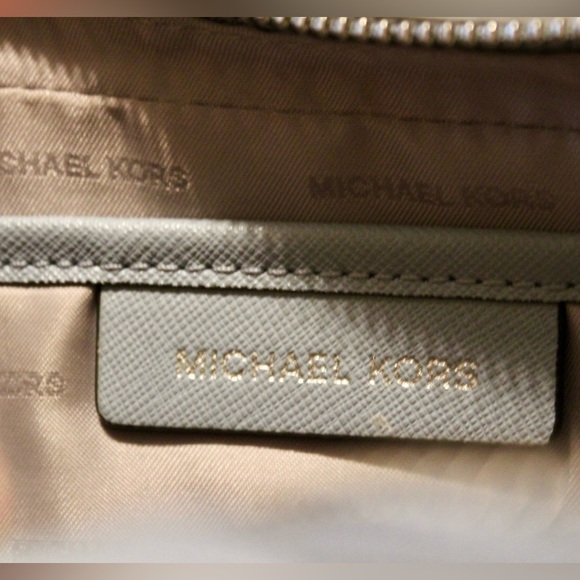 MICHAEL KORS BLUE SAFFIANO LEATHER CROSSBODY PURSE - Picture 5 of 6